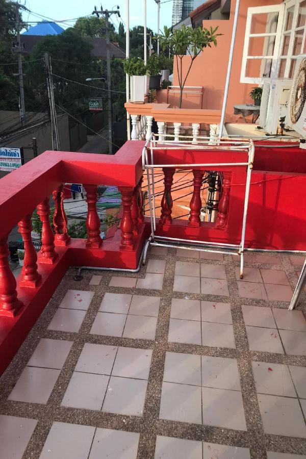 Oyo 1141 Ban Dao Hotell Jomtien Beach Exteriör bild